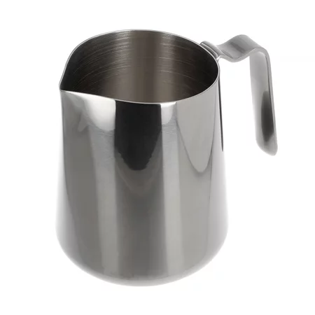 Carafe à lait Fellow Eddy en noir d'une contenance de 530 ml, idéale pour verser précisément et créer une mousse de lait.