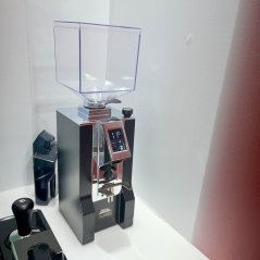 Eureka Mignon Turbo CR espresso coffee grinder in black, ideal for home use.