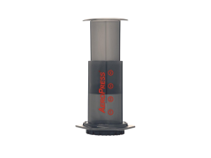 AeroPress Kaffisbereider mat Accessoiren