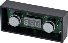 Digital Kontrollpanel Thermopid, an enger schwaarzer Këscht mat zwee Chrom-Dréiknäppercher an engem Display.