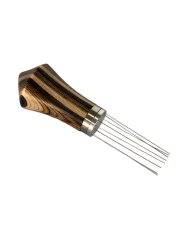 Clump Crusher mit Holzgriff Riga. Clump Crusher mit Holzgriff Riga.