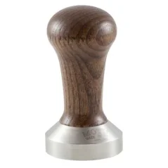 Wooden-handled Motta tamper with a 49 mm stainless steel base.