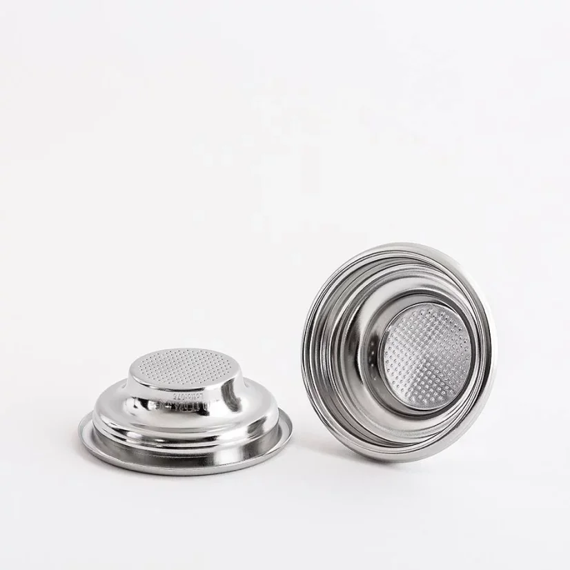 Paniers IMS pour une dose unique de café pour la préparation d'espresso.