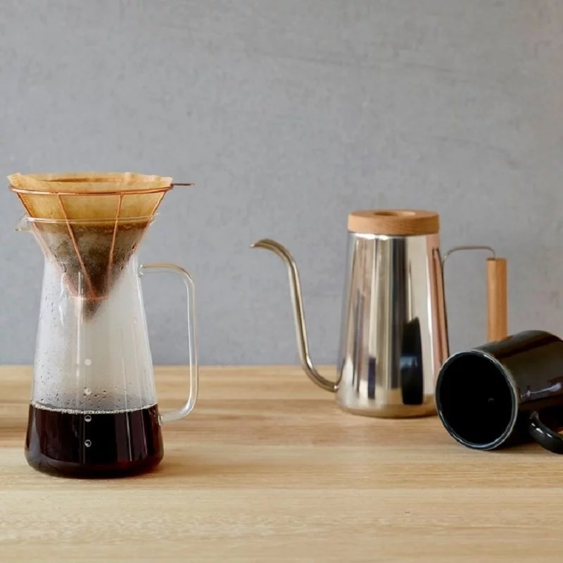 Zlatý prekapávač Toast H.A.N.D. Pour over carafe set s objemom 600 ml.