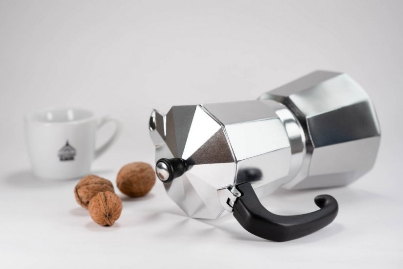 Moka pot for 2 cups, nuts and Spa coffee
