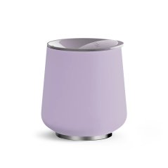 Tasse en forme de verre à vin isolé Ruby de couleur violet.