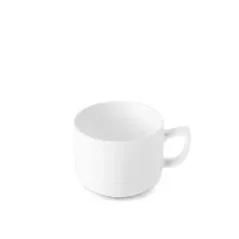 tasse blanche Time pour la préparation du cappuccino