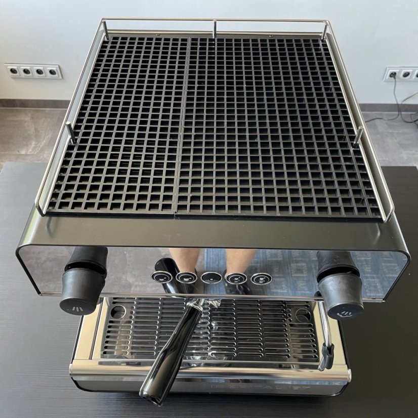 Machine à café professionnelle à levier Iberital IB7 Standard 1GR, idéale pour un stand.