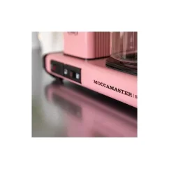 Moccamaster KBG Select Technivorm in attraktiver rosa Farbe ist ein 1250 ml Kaffeeautomat für zu Hause, der eine qualitativ hochwertige Kaffeezubereitung garantiert.