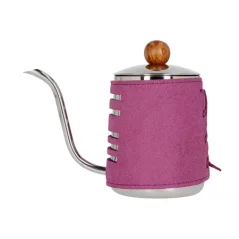 Bouilloire violette à col de cygne Barista Space Pour-Over d'une capacité de 550 ml, idéale pour verser l'eau avec précision lors de la préparation du café.