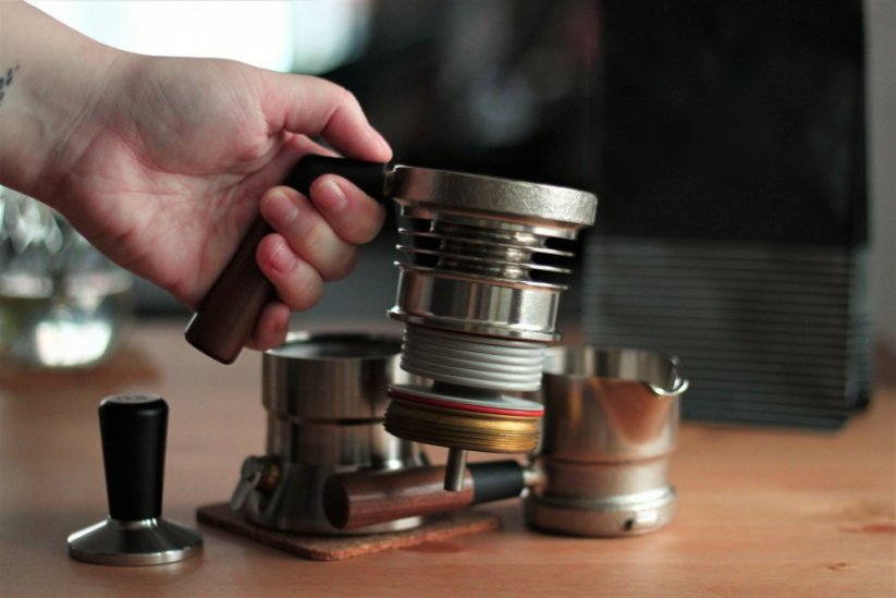 The 9Barista Stovetop Espresso Machine — Tools and Toys