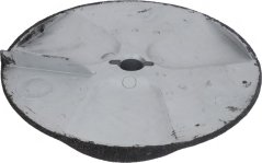 Réckséit vum Schleifdisk – gro Metallplack mat Schlitze an engem Mëttellach. Réckséit vum Schleifdisk – gro Metallplack mat Schlitze an engem Mëttellach.