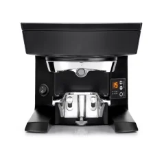 Automatický tamper Puqpress M2 58,3 mm vo čiernej farbe, kompatibilný s kávovarom Rocket Espresso Appartamento. Automatický tamper Puqpress M2 58,3 mm vo čiernej farbe, kompatibilný s kávovarom Rocket Espresso Appartamento.