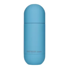 Der blaue Asobu Orb Bottle 420 ml ist eine praktische Thermosflasche, ideal um die Temperatur von Getränken während des Reisens zu halten.