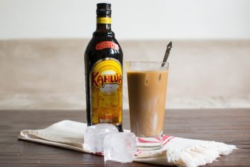 Firwat Offer Kaffi Gedrénks an Ärem Café