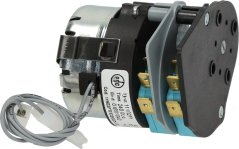 Timer 11902F1, 2 Nocken TECNOEKA, grave Mechanismus mat Nockeschäiwen an Uschlossklemmen.