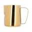 Zlatá konvička na mlieko Barista Space Golden o objeme 600 ml, ideálna pre milovníkov latte art. Zlatá konvička na mlieko Barista Space Golden o objeme 600 ml, ideálna pre milovníkov latte art.