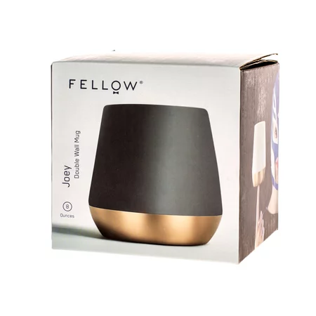 Tasse Fellow Joey Mug Black d'une capacité de 240 ml en couleur noire élégante, idéale pour le café filtré.
