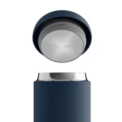Mug de voyage Fellow Carter Everywhere, couleur bleu pierre, 473 ml Mug de voyage Fellow Carter Everywhere, couleur bleu pierre, 473 ml