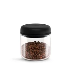 Transparent glass vacuum coffee canister Fellow Atmos with a capacity of 700 ml, ideal for preserving coffee freshness.