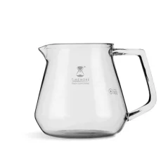 Pichet à café en verre d'une capacité de 600 ml sur fond blanc.