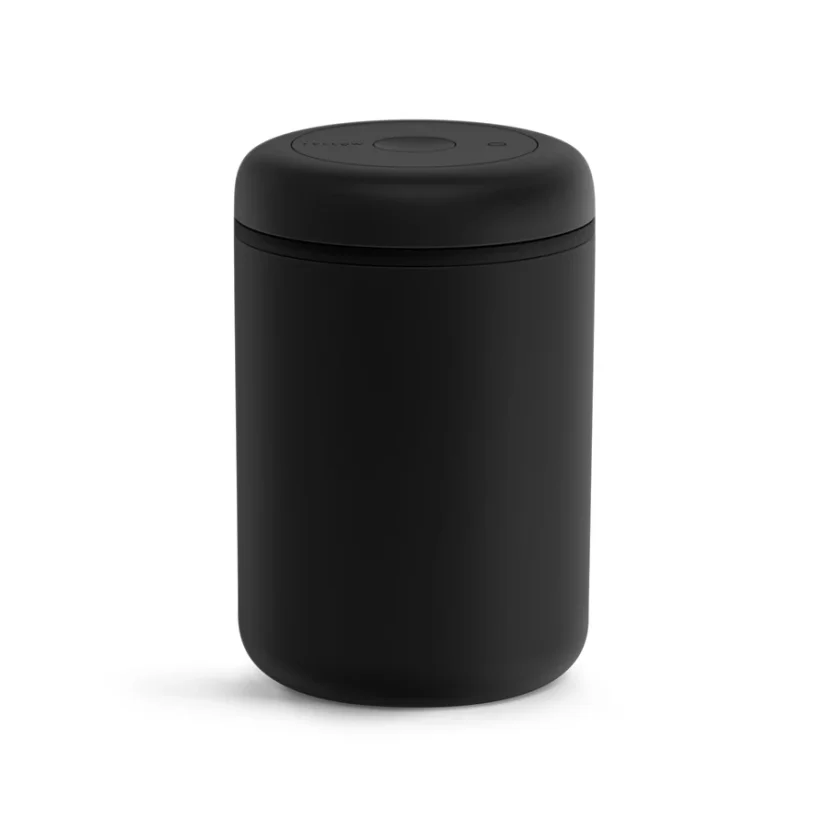Black container for coffee beans and tea with a capacity of 1200ml from Fellow Atmos.