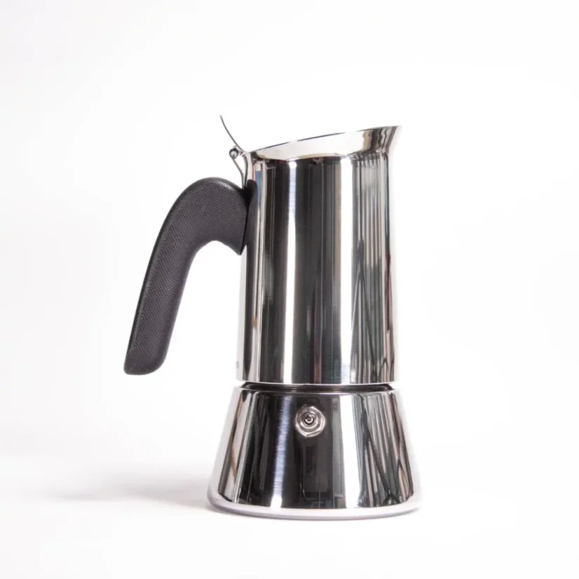 Vue latérale d'une cafetière moka New Venus pour 4 tasses avec poignée noire