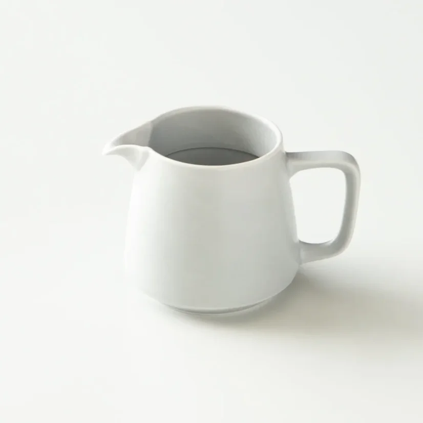 Serveur à café gris pour café filtré.
