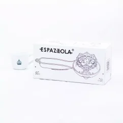 Outil blanc Espazzola pour nettoyer la tête des machines à café dans son emballage d'origine sur fond blanc.