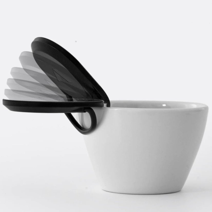 The UpShot extraction monitoring mirror is easily adjustable.