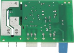 Elektronesche Verzögerungsschalter 230 V 50 Hz, Récksäit vun der Plack mat Lötpunkten, enger Klemmleescht a Stecker.