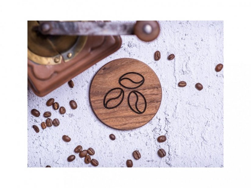 Drewniana podstawka Ziarna kawy 9 cm orzech