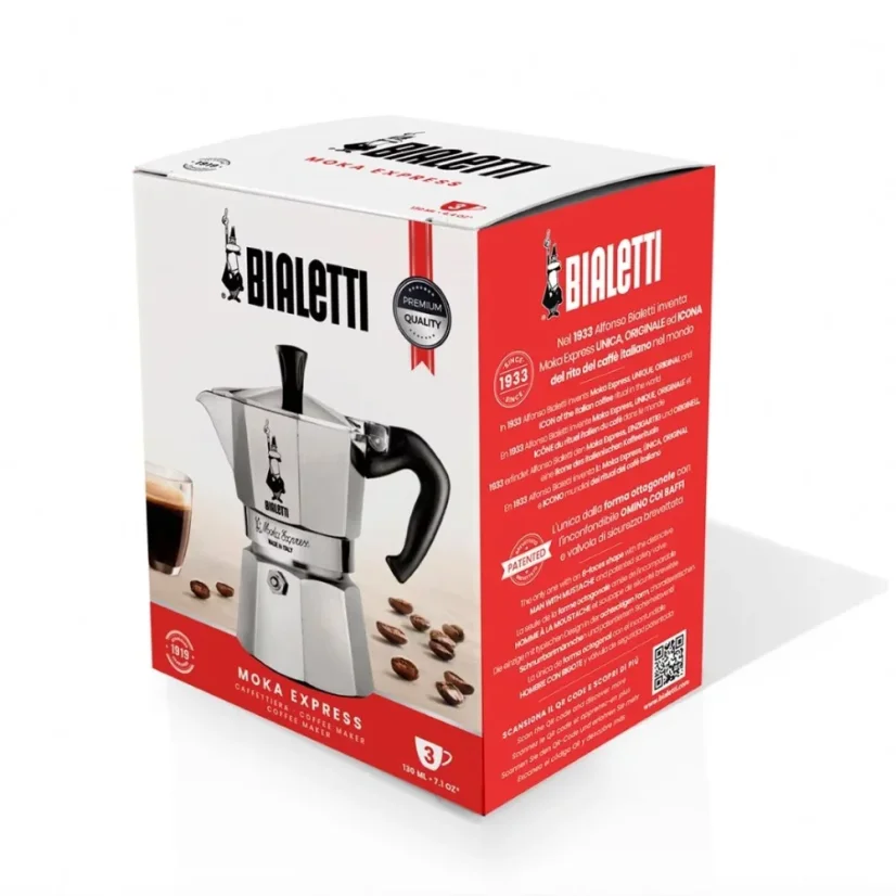 Bialetti zilveren mokapot voor 3 kopjes in originele doos op een witte achtergrond.