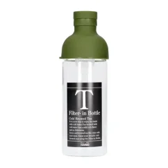 Vihreä Hario Cold Brew Tea Filter-In Bottle -pullo, tilavuus 300 ml, silikonimateriaalia, ihanteellinen kylmän teen valmistukseen.