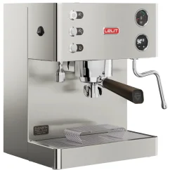 Cafetera manual compacta Lelit Elizabeth PL92T con opción de ajustar la cantidad de agua para una preparación personalizada del café.