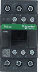 Schütz Schneider TeSys mat Schraufklemmen, engem Beschreiwungsetikett an engem QR-Code. Schütz Schneider TeSys mat Schraufklemmen, engem Beschreiwungsetikett an engem QR-Code.