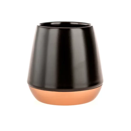 Mug en porcelaine noire Fellow Joey Mug Black d'une capacité de 240 ml, idéal pour le café filtré.
