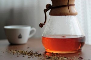 Tipy na prípravu kávy v prístroji Chemex a jeho ďalšie použitie