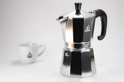 Moka konvička na indukci