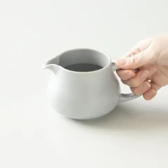 Origami Pinot Aroma Kaffeekanne in Grau.