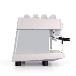 Máquina de café profesional de dos grupos semi-automática XT 2GR en color blanco.