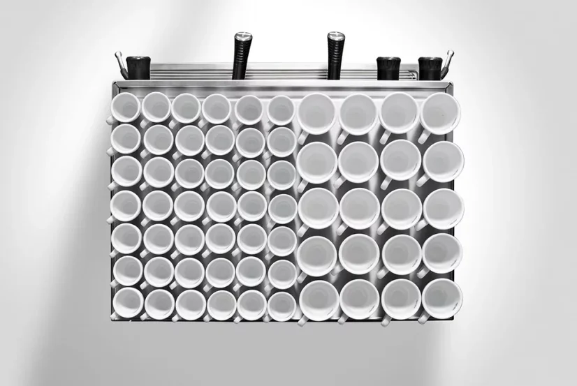 Machine à café professionnelle à levier Ascaso Barista T One Black 2GR avec un seul réservoir.