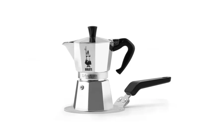 Using an induction hotplate with a Bialetti moka pot