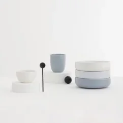 Kubek Aoomi Kobe Mug A02 o pojemności 330 ml, idealny do parzenia kawy lub herbaty.