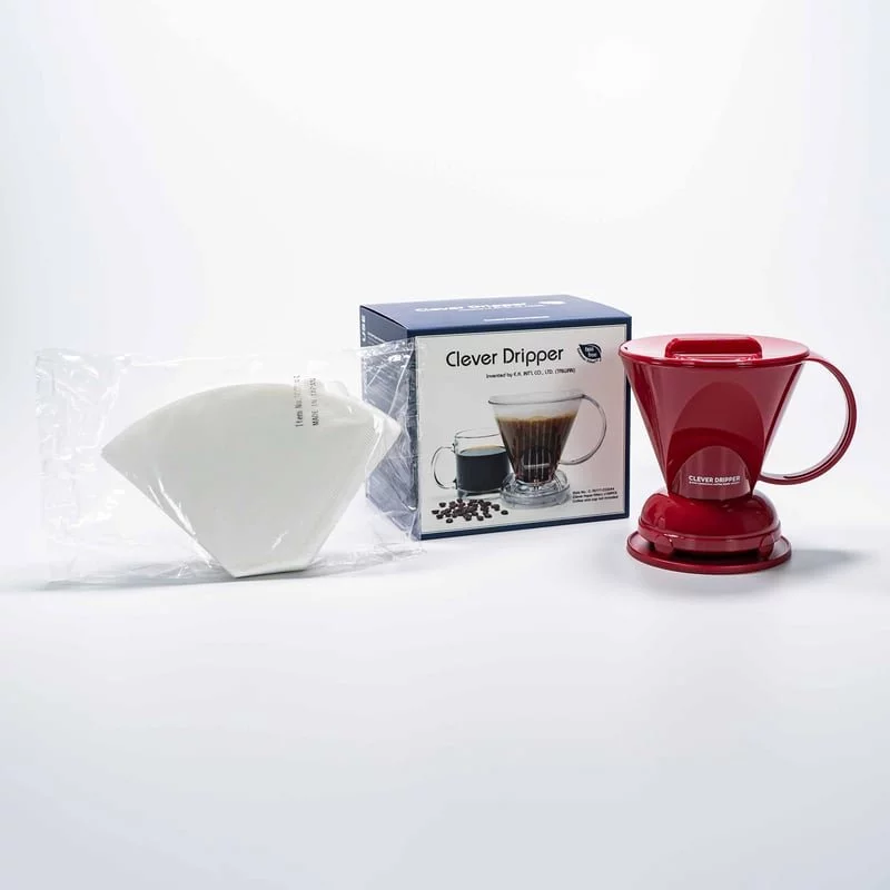Clever dripper plastový L 500 ml v červenej farbe, ideálny na prípravu kávy s objemom 500 ml.