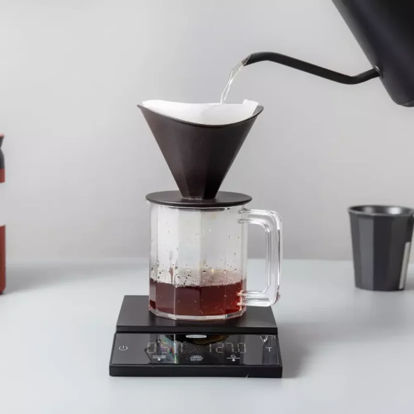 Digital scale for espresso preparation Parallel Plus black.