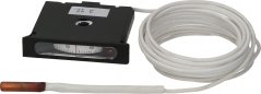 Schwaarze rechteckegen Thermometer mat engem klengen Ziffersblat, enger Skala vun 0 bis 120 °C, engem wäisse Kabel an enger Messingsond. Schwaarze rechteckegen Thermometer mat engem klengen Ziffersblat, enger Skala vun 0 bis 120 °C, engem wäisse Kabel an enger Messingsond.