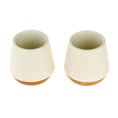 Dva biele espresso šálky Fellow Junior White s objemom 70 ml, ideálne pre ristretto.