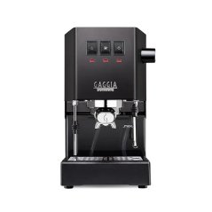 Home lever espresso machine Gaggia New Classic EVO in black.