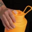 Termohrnček v neonovej oranžovej farbe s objemom 1000 ml je ideálny na použitie v kočíku, čo z neho robí skvelého pomocníka na cestách. Termohrnček v neonovej oranžovej farbe s objemom 1000 ml je ideálny na použitie v kočíku, čo z neho robí skvelého pomocníka na cestách.
